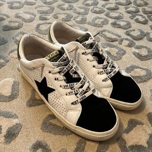 Vintage Havana fashion sneakers